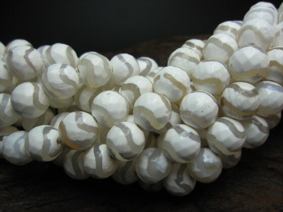 【連売り商品】水紋天珠・ホワイト多面カットΦ10mm±0.2mm