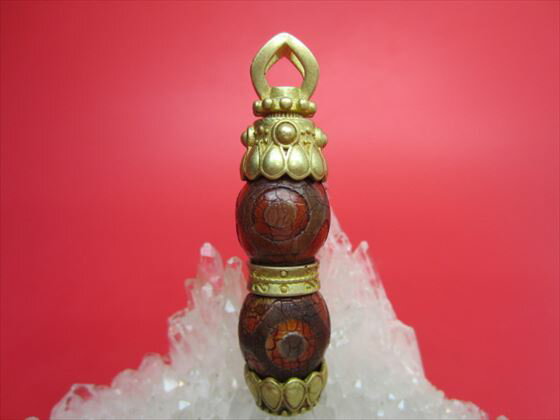 【チベット製品:ペンダントトップ】虎牙三眼天珠60×15mm【一点物】