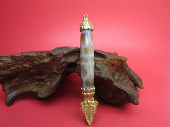 【チベット製品:ペンダントトップ】亀甲長寿天珠降魔杵99×12mm【一点物】