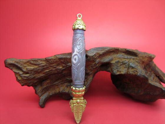 【チベット製品:ペンダントトップ】特殊九眼天珠降魔杵99×12mm【一点物】