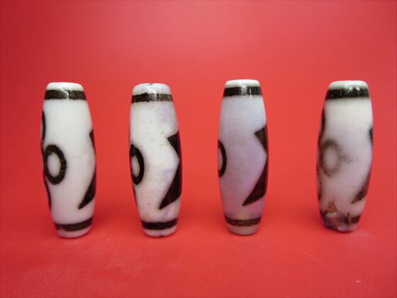 【チベット天珠】閃電五眼天珠・白38×13mm【2粒SET】