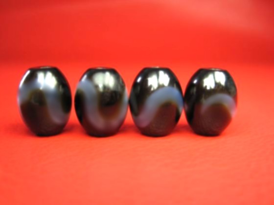 【チベット高級至純天珠】白蛇天珠15×12mm