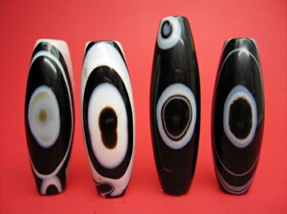 【チベット高級天珠】羊眼板珠・天眼珠【水晶入り・4粒SET】【一点物】