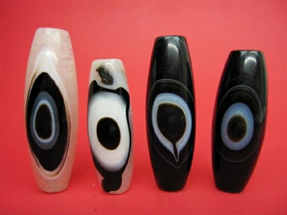 【チベット高級天珠】羊眼板珠・天眼珠【水晶入り・4粒SET】【一点物】