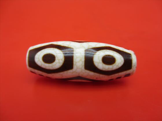 【チベット象牙白玉髄天珠】龍眼天珠約39×15mm【一点物】