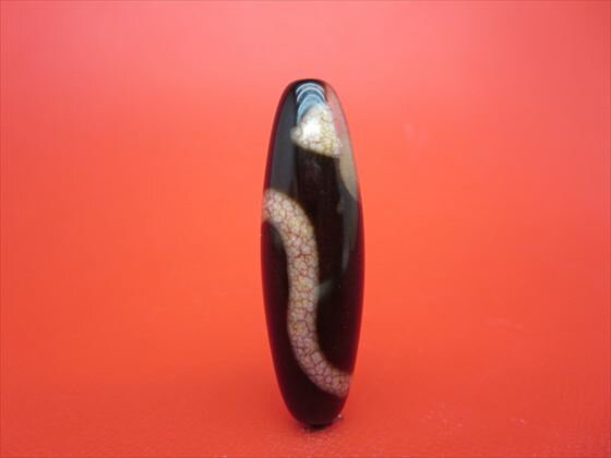 【チベット高級龍紋天珠】白蛇天珠約40×12mm【水晶入り】【一点物】