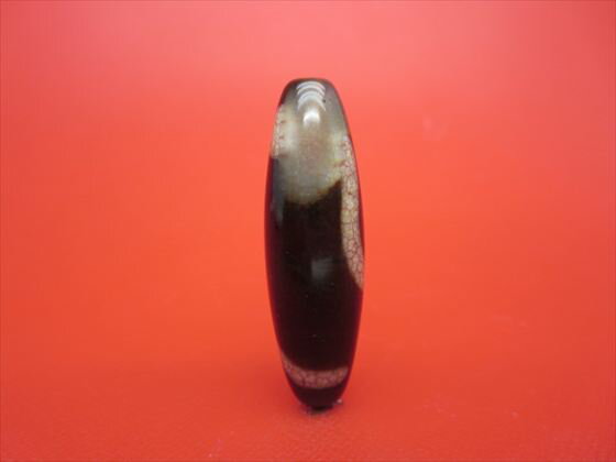 【チベット高級龍紋天珠】白蛇天珠約40×12mm【水晶入り】【一点物】