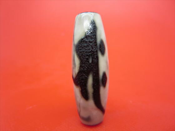 【チベット天珠】如意勢至菩薩天珠(サク)約39×14mm【龍鱗加工】【一点物】