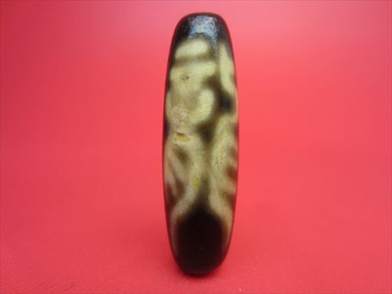 【チベット天珠】龍鳳天珠油潤加工【馬蹄痕】【一点物】