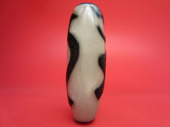 【チベット天珠】如意文殊菩薩天珠(マン)【龍鱗加工・天然模様入り】【一点物】