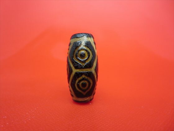 【チベット火供天珠】龍眼天珠約30×14mm【天然模様入り】【一点物】