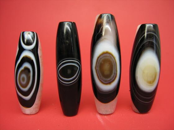 【チベット高級天珠】羊眼板珠・天眼珠【水晶入り・4粒SET】【一点物】