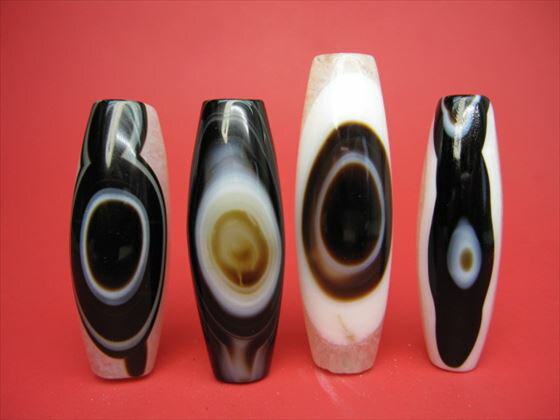 【チベット高級天珠】羊眼板珠・天眼珠【水晶入り・4粒SET】【一点物】