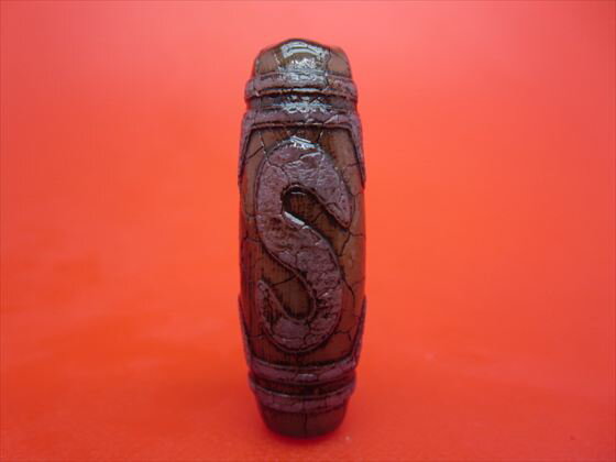 【チベット火供天珠】虎牙金銭鈎天珠約40×13mm【一点物】