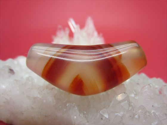 【紅朱砂天然線珠】約40×17×14mm【牛角】【一点物】