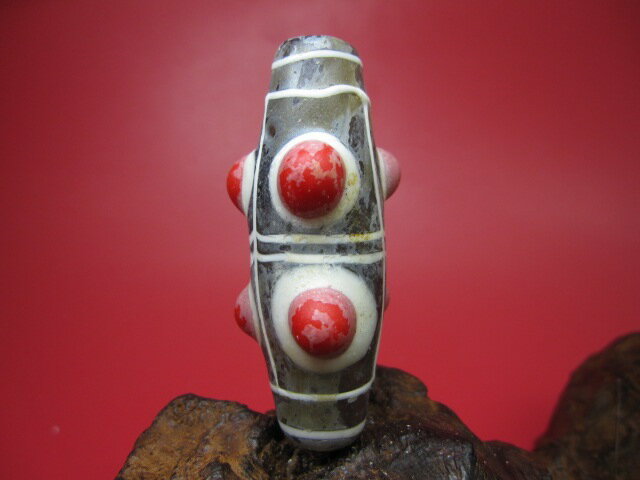 【チベットアンティークガラス天珠】六眼天珠