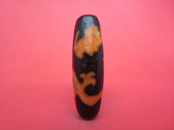 【チベット天珠】騎龍観音天珠油潤加工約38×12mm【馬蹄痕】【一点物】