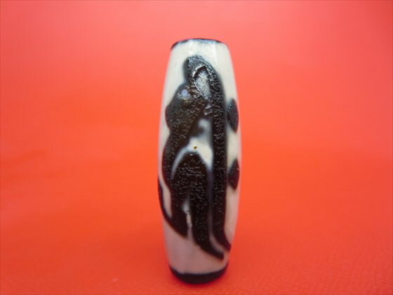 【チベット天珠】如意千手観音天珠如意阿弥陀如来天珠(キリーク)約39×14mm【龍鱗加工】【一点物】