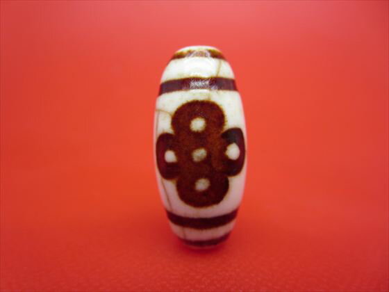 【チベット高級天珠】閃電五眼天珠・白約27×13mm【一点物】