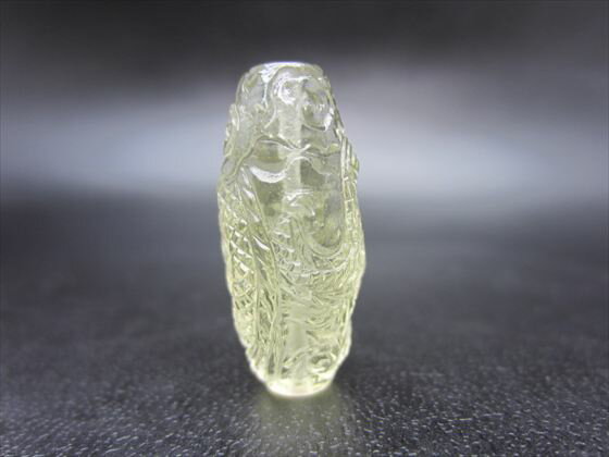 【リビアングラス天珠】手彫り龍神天珠3.4g約25×11mm【鑑別済み】【一点物】