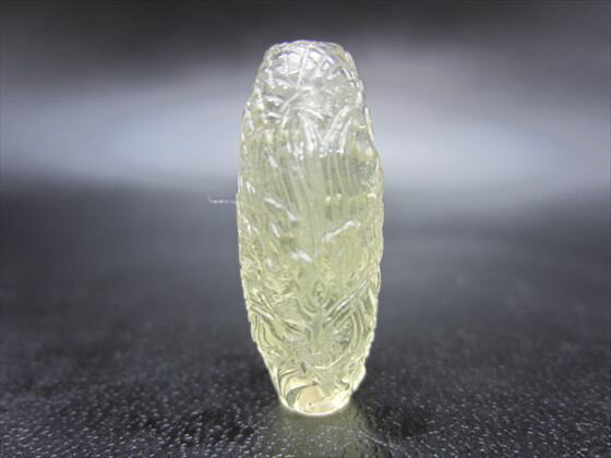 【リビアングラス天珠】手彫り龍神天珠3.7g約26×11mm【鑑別済み】【一点物】