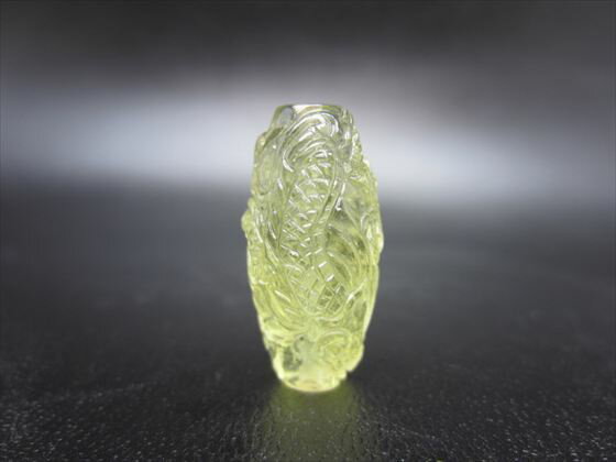 【リビアングラス天珠】手彫り龍神天珠3.7g約24×11.6mm【鑑別済み】【一点物】