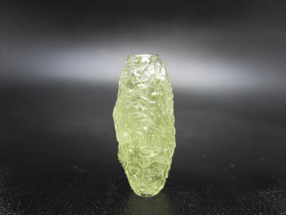 【リビアングラス天珠】手彫り龍神天珠3.5g約25×11mm【鑑別済み】【一点物】