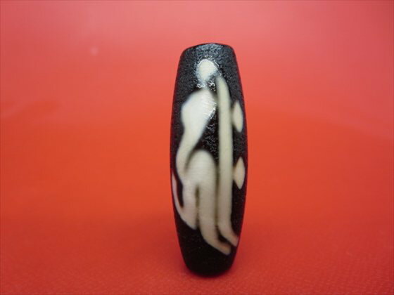 Dzi Beads - 【チベット天珠】鳳眼千手観音天珠鳳眼阿弥陀如来天珠(キリーク)約38×14mm【龍鱗加工・水晶入り】【一点物】