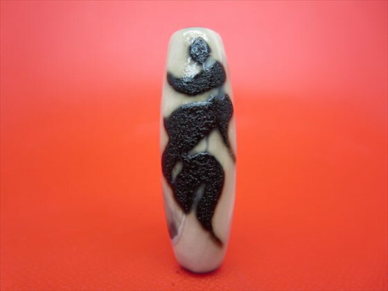 【チベット天珠】如意不動明王天珠(カーン)約39×13mm【龍鱗加工】【一点物】