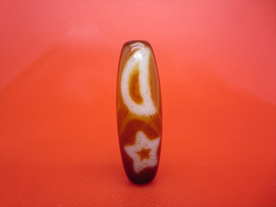 【チベット天珠】日月星天珠約37×12mm【天然模様入り】【一点物】