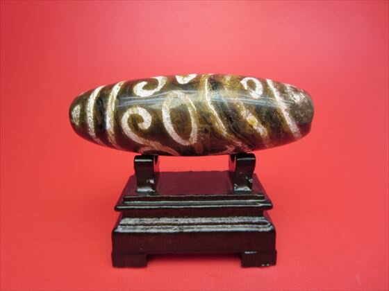 【チベット天珠】如意天珠【木製台座付き】【一点物】