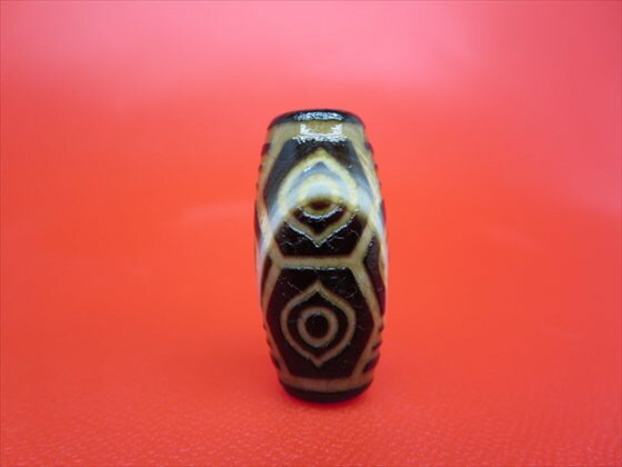 【チベット火供天珠】龍眼天珠約30×14mm【天然模様入り】【一点物】