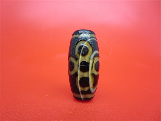 【チベット火供天珠】閃電五眼天珠約30×14mm【天然模様入り】【一点物】