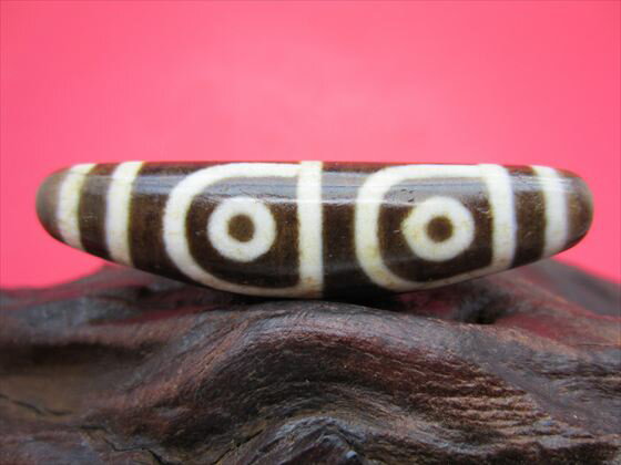 【チベット風化天珠】四眼天珠約55×14×10mm【牛角】【一点物】