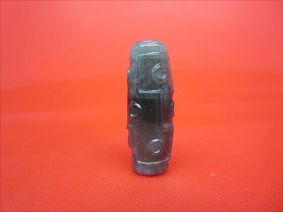 【グアテマラ産翡翠天珠】手彫り九眼天珠約33×12×10mm【一点物】