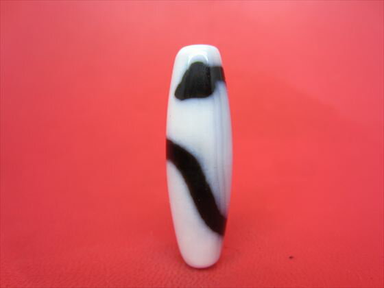 【チベット高級天珠】白蛇天珠・白約39×12mm【天然模様入り】【一点物】