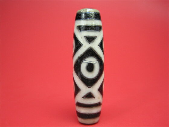 【チベット銀線天珠】金剛虎牙六眼天珠油潤加工【馬蹄痕】