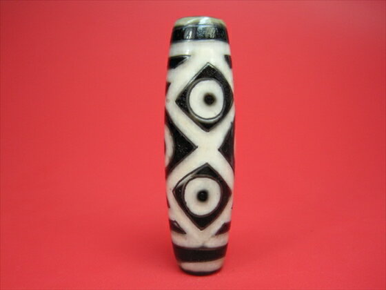 【チベット銀線天珠】金剛虎牙六眼天珠油潤加工【馬蹄痕】