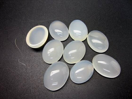 【裸石(ルース)】ホワイトカルセドニー17-20×12-15×6-8mm【4粒SET】