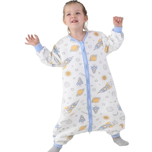 Wrapブルー/S(1歳-2歳)/G07020・Size:S(1歳-2歳)Color:ブルー・特徴保温性・通気性・吸湿性に優れたオールシーズン対応の赤ちゃんスリーパー。寝るときに布団をかけても、足で蹴飛ばしてしまう子供に大人気、冬の寒さ対策に便利なスリーパー。・素材柔らかい綿100%素材で作られており、着心地がよくて通気性も抜群！敏感な赤ちゃんの肌を優しく守ってくれます。・着脱簡単ベビースリーパーはダブルジップ仕様になっており、着たままおむつ替えや着替えもできる、ファスナーカバー付いてベビーの安全を守ります!・足付き寝袋足分けのデザインで、赤ちゃんは自由に歩き、走り、動き回ることができます。少し低月齢の赤ちゃんにも既に動き回せるキッズにも最適です。・プレゼントベビー便利グッズとしてにも喜ばれます。出産祝い、クリスマスプレゼント、お誕生日、バースデープレゼント、お祝いの贈答にピッタリです。長いシーズン着れるのが嬉しい一品です。
