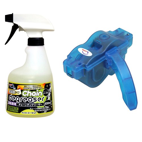 自転車用水溶性チェーンクリーナー-/500ml/SE080・PatternName:単品・パッケージ個数:1・セット内容:AZ 自転車用チェーンディグリーザー 高浸透500ml、チェーン洗浄器(回転ブラシ)・ディグリーザーの注意:*注意:大変強力な製品ですので、変色などの恐れがあります。アルマイト加工された箇所やアルミ部分、ホイール、塗装面にはご使用をお避け下さい。洗浄器をご使用になる場合は、チェーン以外にかからないようご注意ください。自転車チェーンの洗浄に便利なチェーンディグリーザー高浸透500ml、チェーン洗浄器の2点セットです。 チェーンディグリーザー高浸透500ml 自転車用水溶性チェーンクリーナー。環境にやさしい植物系洗剤使用。 高浸透タイプなのでチェーンの奥深くまで浸透し、チェーンの隙間の汚れを強力に落とします。 防錆剤配合で、洗浄後のチェーンのサビを防ぎま す。シールチェーンにも使用(Oリングを侵しません) *注意:大変強力な製品ですので、変色などの恐れがあります。アルマイト加工された箇所やアルミ部分、ホイール、塗装面にはご使用をお避け下さい。洗浄器をご使用になる場合は、チェーン以外にかからないようご注意ください。 チェーン洗浄器 洗浄剤をいれてペダルをまわすだけで、簡単に自転車チェーンの洗浄ができます。