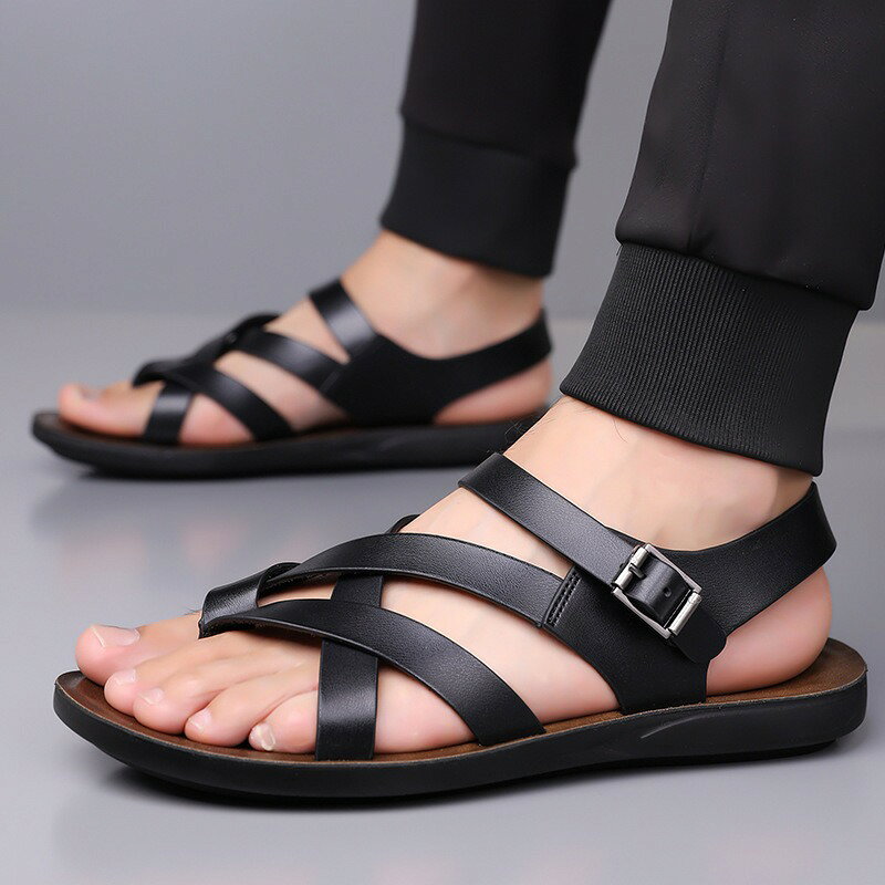 商品詳細 基本情報 商品名：メンズシューズ 生産国：中国 素材：pu/ラバーなど サイズ：24.5cm-27.5cm カラー：写真をご参考　 キーワード：24cm-27cm スポーツサンダル メンズ カジュアル サンダル 通勤 オフィス 歩きやすい 普段使い デイリー ビーチ アウトドア 通気性 夏 大きいサイズ 滑り止め メンズサンダル レザーサンダル ビッグサイズ 大きいサイズサンダル 幅広 沢登り リバーウォーク アクティブサンダル ウォーターシューズ サマーサンダル 男女兼用 ユニセックス ワイドフィット 調整可能 かかとホールド 疲れにくい 長時間歩行 スポーティ おしゃれ シンプル アウトドアブランド ビーチサンダル マリンスポーツ キャンプ ハイキング タウンユース 通学 レジャー 旅行 ドライブ 軽作業 施設内 土足OK 蒸れない ハイクオリティ 丈夫 耐久性 グリップ クッション性 衝撃吸収 インソール ゴム底 ナイロン おしゃれな かっこいい 渋い 落ち着いた シーンを選ばない 父の日 ギフト プレゼント 敬老の日 誕生日 自分用 注意事項 ・長期間直射日光にさらされますと変色や劣化の原因となりますのでご注意ください。 ・底面は滑り止め加工が施されておりますが、濡れた床や凍結した路面では十分にお気をつけください。 ・甲高・幅広の方はワンサイズ上のご購入をおすすめします。 ・ 新品時は素材がやや硬めのため、初めは自宅で短時間履いてお馴染みください。 ご不明な点がございましたら、お気軽にお問い合わせください。