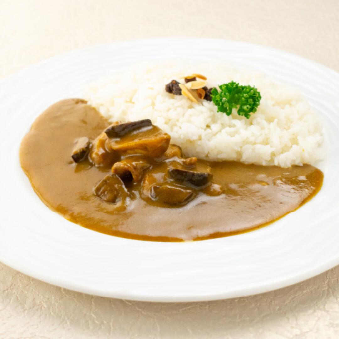 〔epices club-31〕自家製ホワイト六片黒にんにくチキンカレー 【 青森県 大鰐町 レトルトカレー スパイスカレー ホテルメイド プレゼント 母の日 父の日 敬老の日 誕生日 御中元 御歳暮 クリスマス バレンタインデー ホワイトデー 内祝 青森ワイナリーホテル】