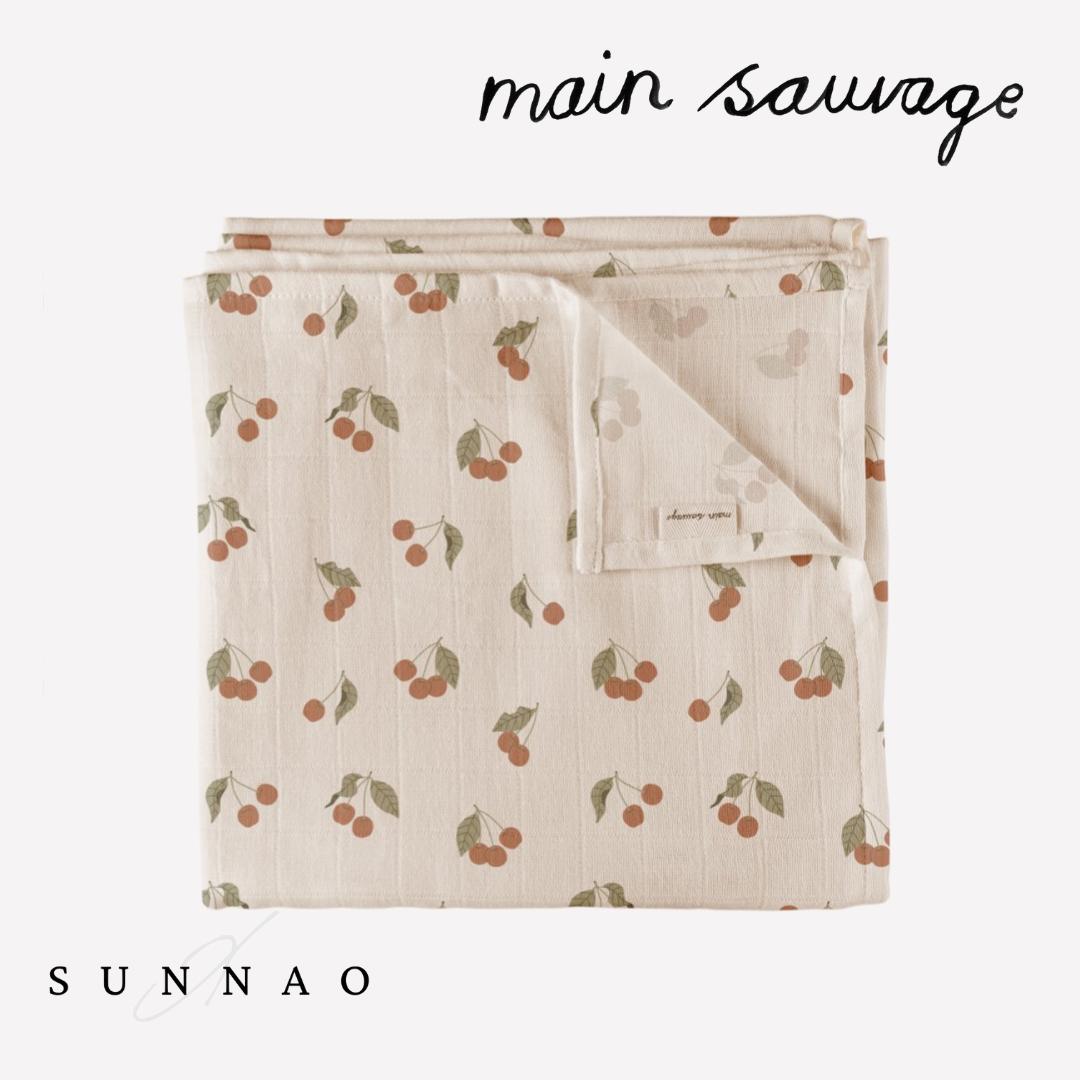 Main sauvageMuslin swaddle - CHERRY