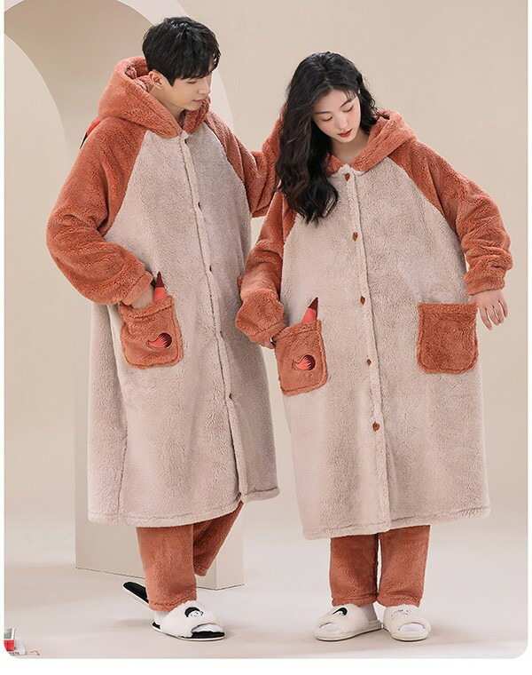 ルームソックス1点プレゼント ペアパジャマ 冬用 もこもこ ナイトガウン 前開き 長袖 ユニセックス レディース メンズ カップル 裏起毛 着る毛布 暖かい 部屋着 お揃い かわいい 結婚祝い ギフト バレンタイン プレゼント 寝巻き pd034s1s1g4