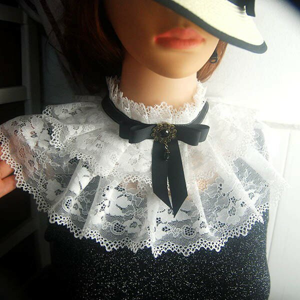つけ襟 レース 大人 付け襟 レディース ロリータ ゴシック リボン 夏 ネックカバー 透け感 レイヤード 重ね着 上品 かわいい コスプレ小道具 王子様 貴婦人 お嬢さま 仮装用 コスチューム ホワイト 白 ds035x1x1zs