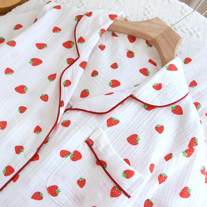 【ルームソックス1点プレゼント】パジャマ レディース 夏用 いちご柄 ガーゼ 半袖 ...