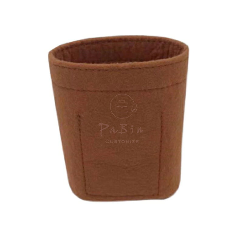 ブランド：PaBin ご注意：この商品はLV FOLD ME POUCHの互換商品です。バッグはただの参照物で、非売品です。ご注意事項 1.当店では、ブランドバッグ用のバッグインバッグ、ショルダーストラップ、バッグ改造用パーツなどのみを販売しております。商品ページの画像に掲載されているバッグは、お客様の参考用として展示しているものであり、販売品ではございません。ご購入前にご注意ください。誤解による返品の場合、返品費用はお客様のご負担となります。 2.当店が販売する「バッグインバッグ」「ショルダーストラップ」「バッグ改造用パーツ」などの商品は、お客様のバッグを整理・カスタマイズするためのものです。使用や改造によりバッグが損傷したり、機能が失われたりする場合、当店は一切の責任を負いかねます。 3.商品画像は、ご使用のモニタ端末などにより、色合いや質感などが実際の商品と多少異なって見える場合がございます。 4.ご注文およびお支払いのタイミングにより、まれに在庫欠品となる場合がございます。欠品の場合は、ご注文をキャンセルさせていただきますので、何卒ご了承ください。複数ご購入いただいた場合、発送方法が変更される可能性がございます。 5.住所が不備の場合、商品をお届けできません。送付先不明で商品が返送された場合や再配送時の費用は、お客様のご負担となります。 【注意事項】 Click here ・当店は、中国を本店とする海外ショップです。 ・当店のカード決済代行会社はRakuten Commerce LLCです。 ・当店でご購入された商品は、原則として、「個人輸入」としての取り扱いになり、中国からお客様のもとへ直送されます。 ・当店は中国に所在する事業者であるためお客様の注文情報は当店が所在する中国へ提供いたします。注文情報の提供について同意いただいた上でご注文ください。 ●中国の個人情報保護法制等について確認する場合は、こちらのページ「 https://corp.rakuten.co.jp/privacy/data-transfers.html 」をご参照ください。 ・国外から配送される商品は、通関時に関税・輸入消費税が課税される可能性があります。 ・個人輸入される商品は、全てご注文者自身の「個人使用・個人消費（日本に居住する者に寄贈される物で、当該寄贈を受ける者の個人的な使用に供される場合を含みます。）」が前提となります。第三者への譲渡・転売が法令で禁止されるもの（医薬品、医薬部外品、化粧品等を含みますが、これに限られません。）もございますのでご注意下さい。 ・一部商品は国内の提携先倉庫から配送されます。 ・国内配送の商品は国内でのお買い物と同じく消費税が発生いたします。関税はかかりません。 ・国内配送の商品は他の商品と同梱不可になります。 ・商品お届けまでに、海外からの配送は7~9日程度、国内配送の場合は3~5日程度かかります。