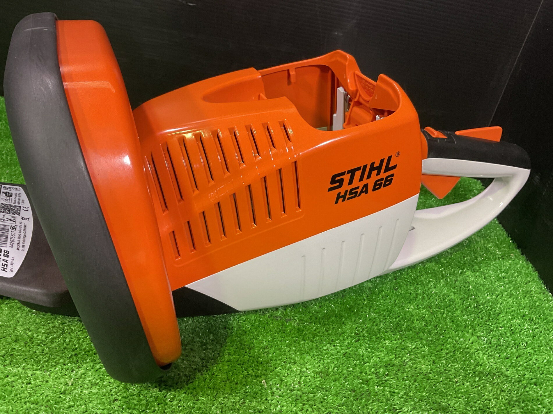 STIHL バッテリーヘッジトリマー HSA66
