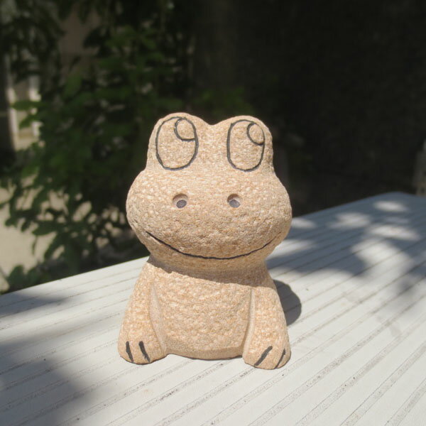 乐天商城 - かえる カエル 茶色砂岩 置物 置き物 雑貨 蛙 グッズ 石のフロッグ 1個 Frog 送料無料